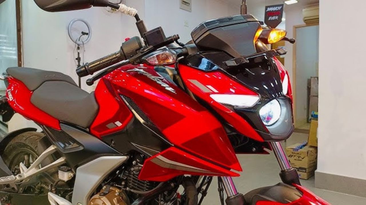 Bajaj Pulsar N160